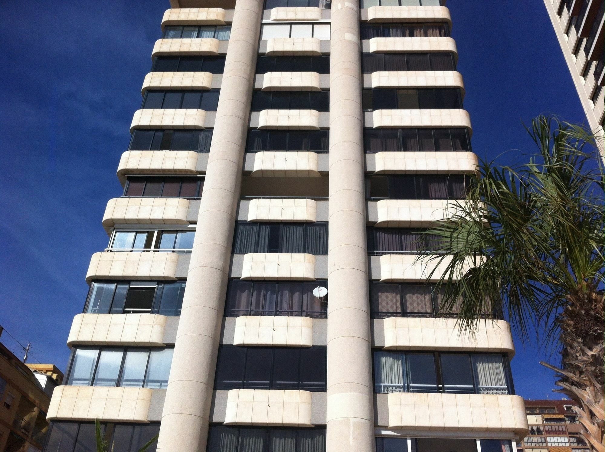 Apartamentos Torre Levante - Arca Rent Benidorm Zewnętrze zdjęcie